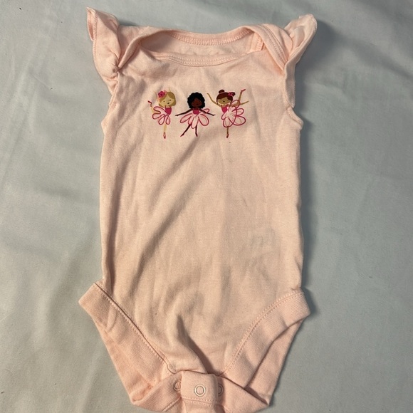 Bundles - 2 piece newborn baby outfit. Size 0-3 months - Picture 2 of 6